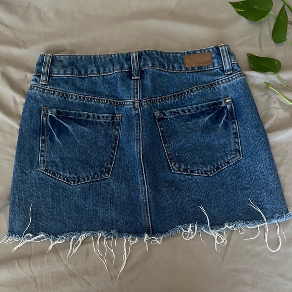 Denim mini skirt - Picture 2 of 2